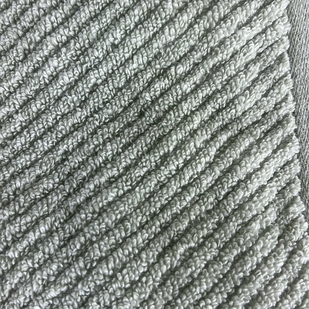 Ecoexistence Bath Towel Set Green Textured Zero Twist Loops Set of 2 NEW